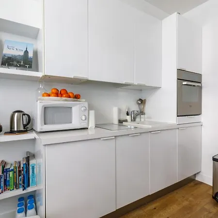 Charming Apartment Near Eiffel Tower *