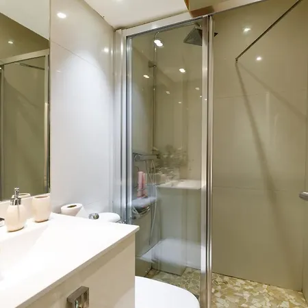 Charming Apartment Near Eiffel Tower